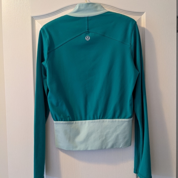 Lululemon vintage jacket in teal size 8 - Picture 2 of 5